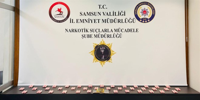 Samsun'da 2 bin 263 sentetik ecza hapı ele geçirildi