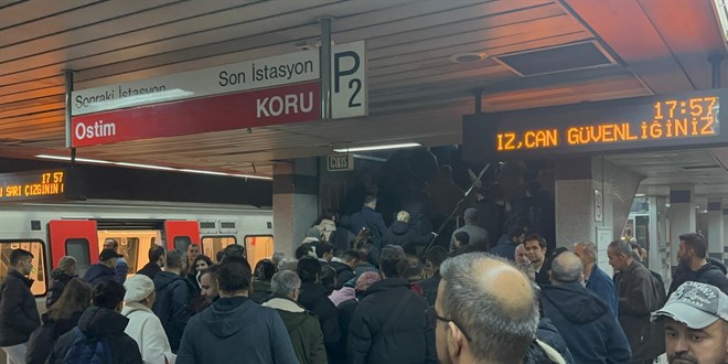 Batıkent metro istasyonunda yangın