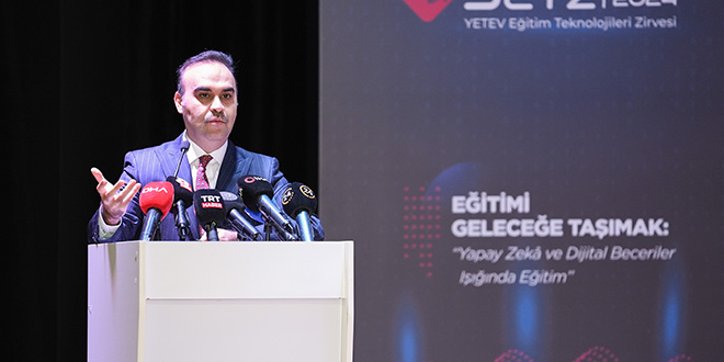 Bakan Kacır'dan yerli ve milli sosyal medya platformu açıklaması