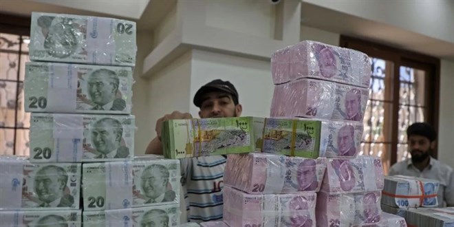 Esad rejiminden sonra Suriyeliler TL kullanmaya başladı!