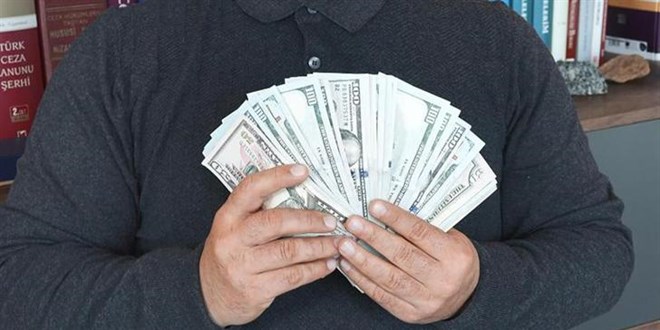 Sahte dolar mağduru tekstilci: 4 kez makineden geçirdim; dördünde de geçti