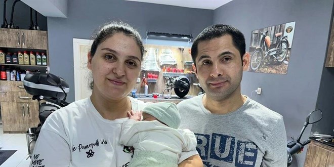 Bebeklerine 'Honda' adını verdiler