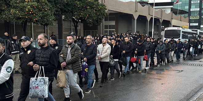 Gümrük İdaresi çalışanlarına yönelik operasyonda 114 şüpheli adliyede