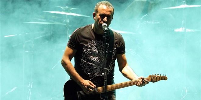 Haluk Levent hastaneye kaldırıldı