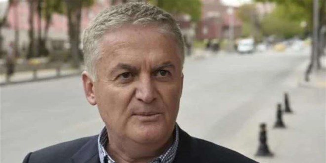 Ahmet Zeki Üçok İYİ Parti'den istifa etti