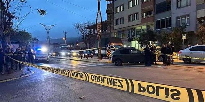 Trafik tartışması silahlı çatışmaya dönüştü: 2 yaralı