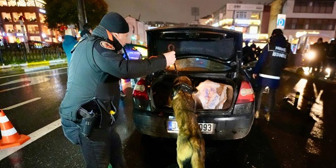 İstanbul'da yılbaşı gecesi 55 bin polis görev yapacak
