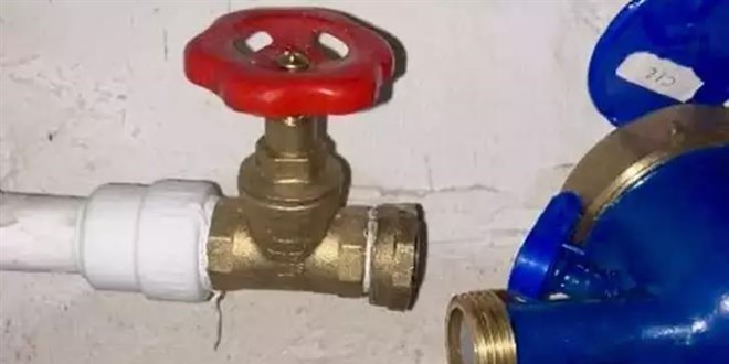 Kiracılarının suyunu kesen ev sahibine hapis talebi