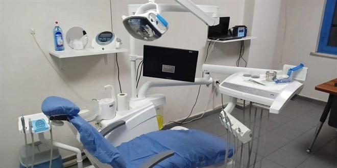 Bursa'da kaçak diş kliniği mühürlendi