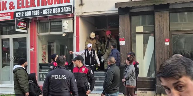 Büyükçekmece'de baca temizliği için çıktığı çatıdan düşen kişi öldü