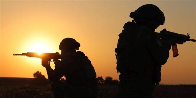 Irak'ın kuzeyinde 10 terörist etkisiz hale getirildi