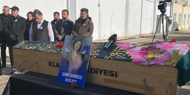 Erkek arkadaşının öldürdüğü gazeteciye veda
