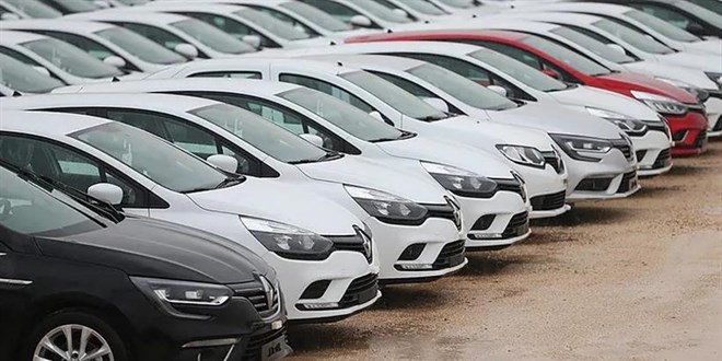 2025'te otomobil piyasasının gözü kulağı üç veride: Kur, faiz, enflasyon!
