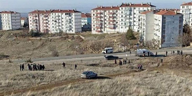 13 yaşındaki çocuk sokak köpeklerinin saldırısına uğradı