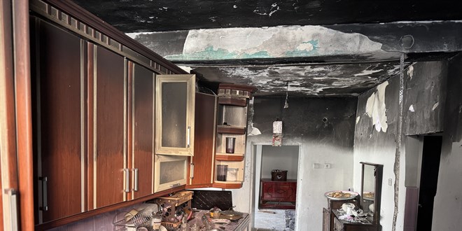 Erzurum'da evde meydana gelen patlamada 1'i ağır 4 kişi yaralandı