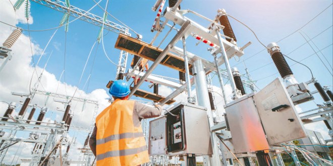 Elektrik altyapısına 15 yılda 20 milyar dolar