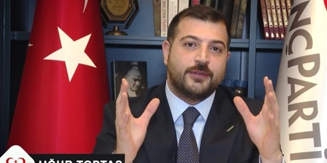 Genç Partili Uğur Toptaş, partisinden istifa etti