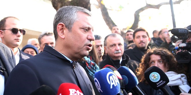 Özgür Özel: Belediye Başkanımızın yanındayız
