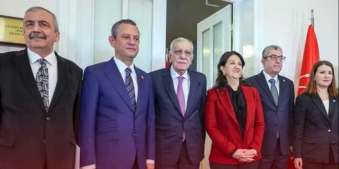 Özel görüşmede açık açık sordu: 'AK Parti ile gizli pazarlık mı var?'
