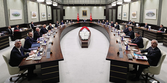 Kabine üyelerinden, 'Aile Yılı' paylaşımı