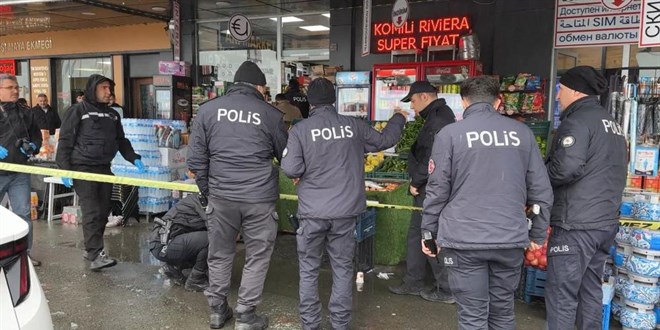 Rizeli anne oğlunu 'darp etti' diye market çalışanını silahla vurdu