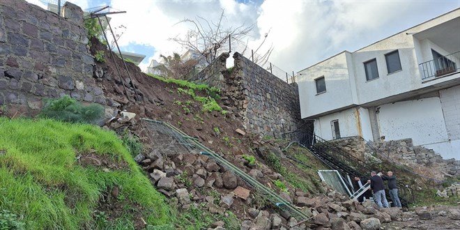 Bodrum'da sağanak: İstinat duvarı çöktü