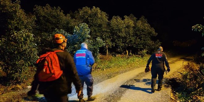 2 yaşındaki çocuk, misafirliğe geldiği evin önünden kayboldu
