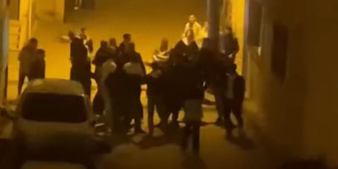'Asker eğlencesi' dediler, sokağı ringe çevirdiler