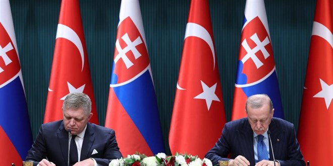 Türkiye-Slovakya arasında üç anlaşma ve ortak bildiri imzalandı