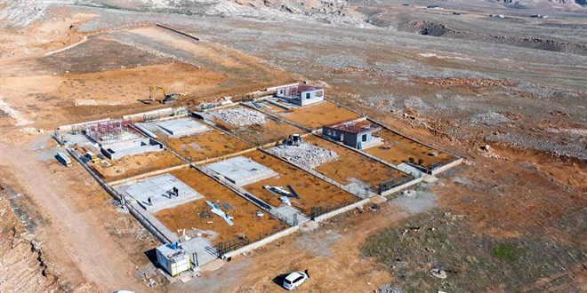 Hazine arazisine inşa edilen 8 villa ekipler tarafından yıkıldı