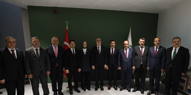 Dört bakan Konya'da çeşitli ziyaretlerde bulundu
