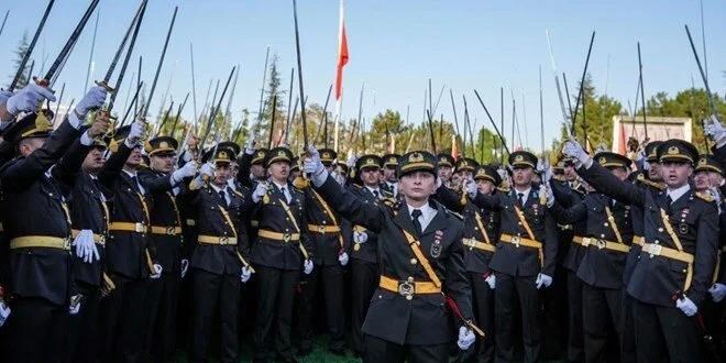 Teğmenler için karar haftası