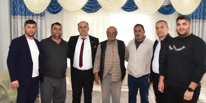 CHP'den istifa eden Serkan Güvenç AK Parti'ye geçti
