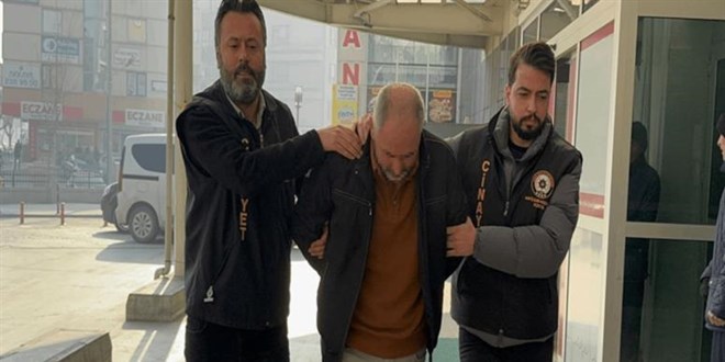 Konya'da çöken binanın müteahhidi tutuklandı