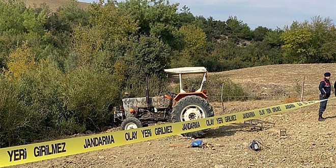 Babasının kullandığı traktörün altında kalan 2 yaşındaki çocuk öldü
