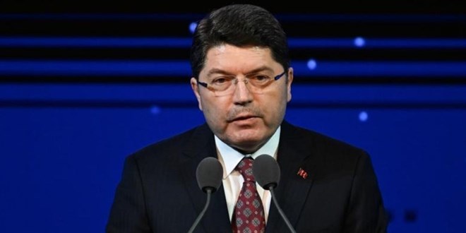 Bakan Tunç: Anayasamızı daha demokratik hale getirmemiz lazım