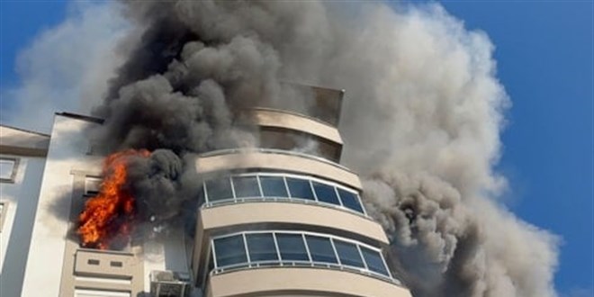 Torununa pişi yapmak isterken evi yaktı