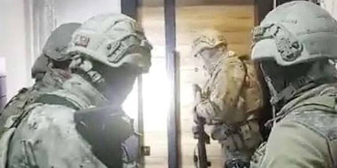 İnternet dolandırıcılarına operasyon: 10 kişi tutuklandı