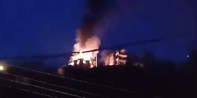 Rize'de ev yangını: 1 kişi hayatını kaybetti