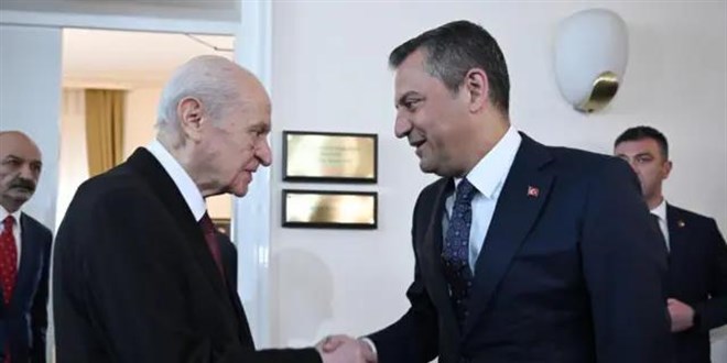 Özgür Özel, MHP lideri Bahçeli ile telefonda görüştü