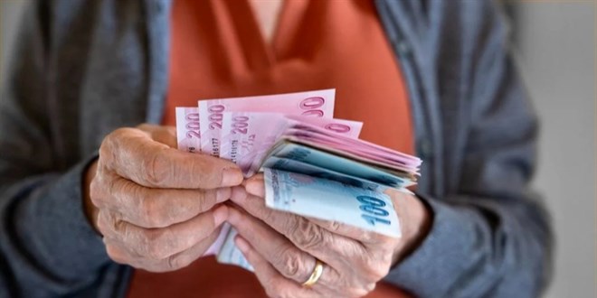 CHP'den emekli bayram ikramiyesi için yeni teklif