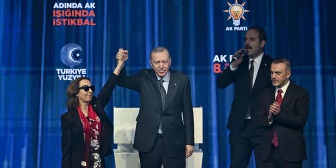 Serap Yazıcı'dan Özgür Özel'e yanıt: İftira