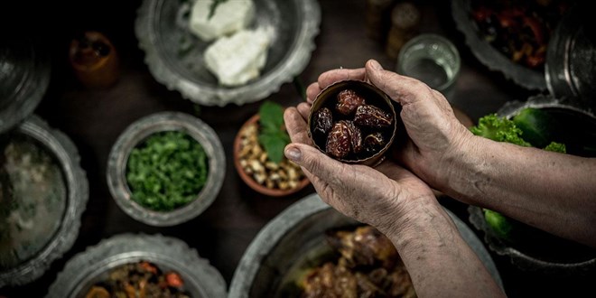 Ramazanın ilk iftarı bugün yapılacak