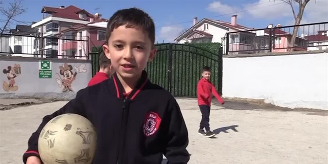 1. sınıf öğrencilerinden büyüklerine 'sigarayı bırakma' mesajı