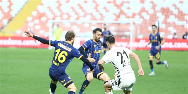 Adanaspor 3 maç sonra kazandı