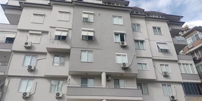 Alanya'da 4. kattan düşen kadın hayatını kaybetti