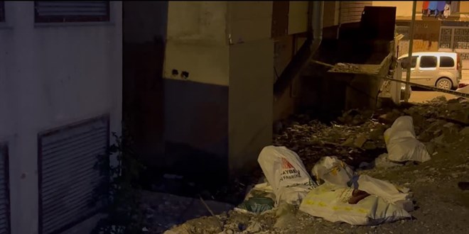 Boş arsada bulunan bebek cesedine ilişkin anneye adli kontrol