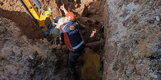 Altyapı çalışmasında toprak altında kalan tesisatçı öldü