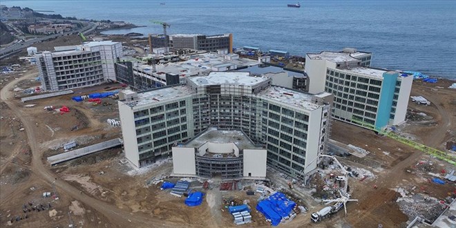 Bakanlık açıkladı: Trabzon Şehir Hastanesi güvenle yükseliyor