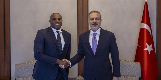 Bakan Fidan, İngiliz mevkidaşı Lammy ile görüştü